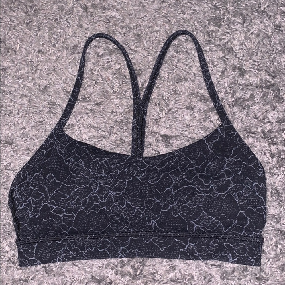 Lululemon sports bra